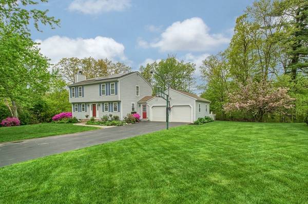 36 Thomas Farm Cir, Shrewsbury, MA 01545