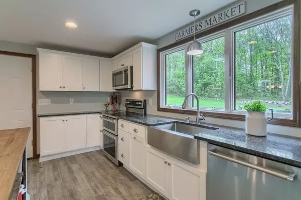 Grafton, MA 01519,2 Greenmeadow Ln