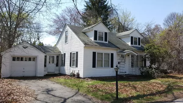 6 Oak Knoll Ave, Chelmsford, MA 01824