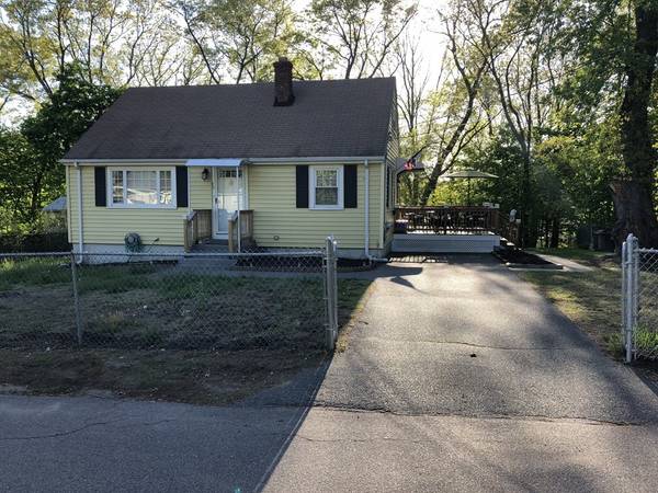 72 Cairn Rd, Brockton, MA 02302