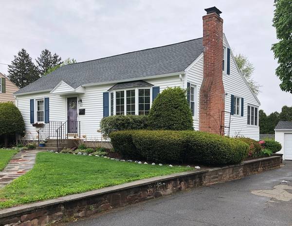 53 Edmund St, East Longmeadow, MA 01028