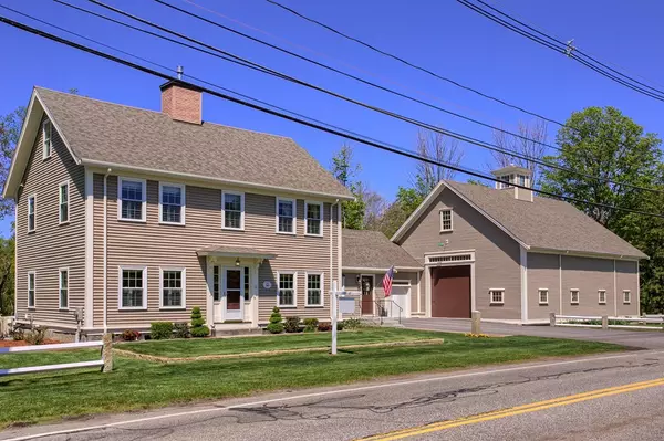 11 Maple Road, Chelmsford, MA 01824