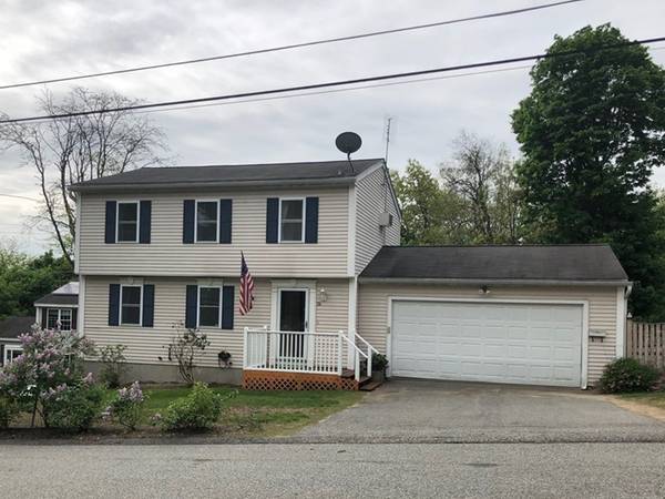 54 Walnut St, Leominster, MA 01453