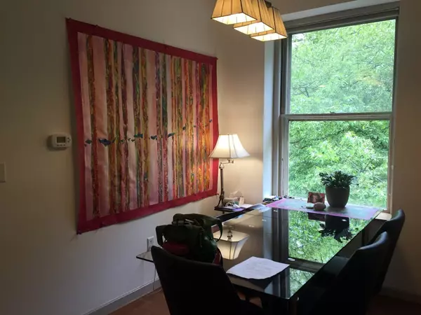 Brookline, MA 02445,60 Glen Rd #T9