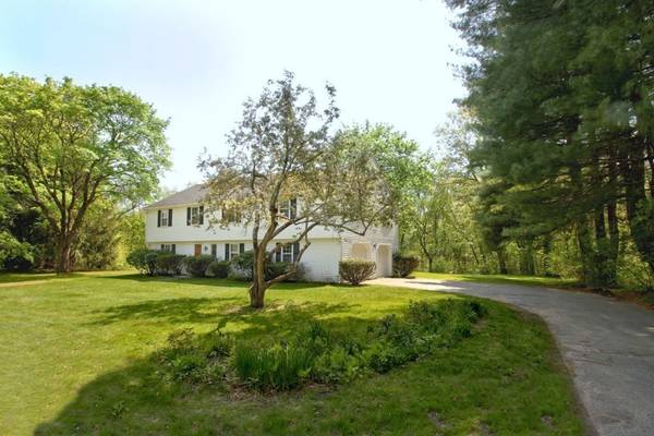 15 York Rd, Wayland, MA 01778