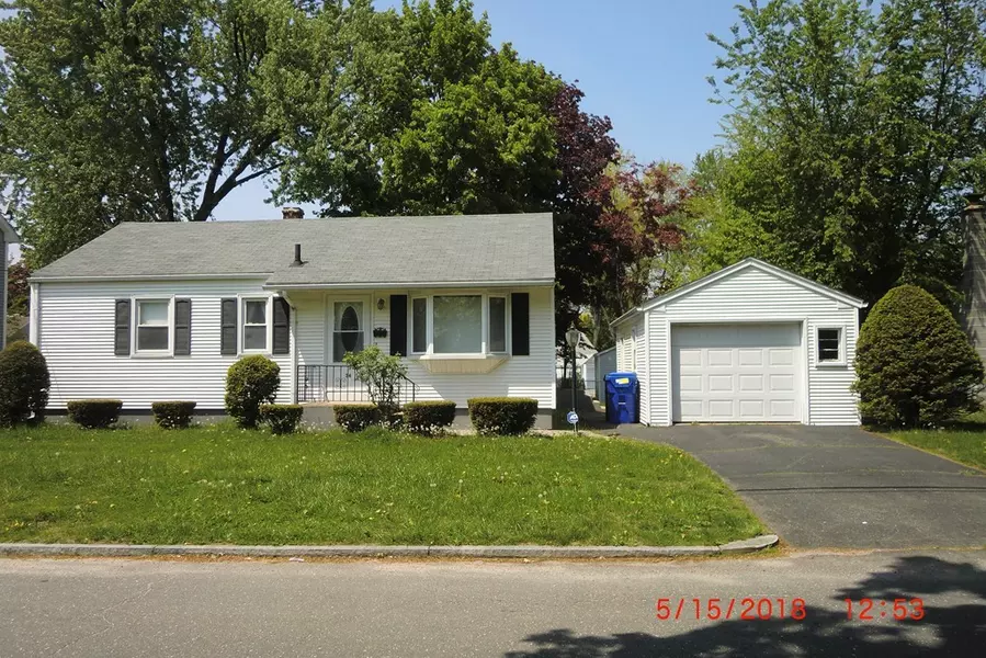 36 Notre Dame St, Springfield, MA 01104