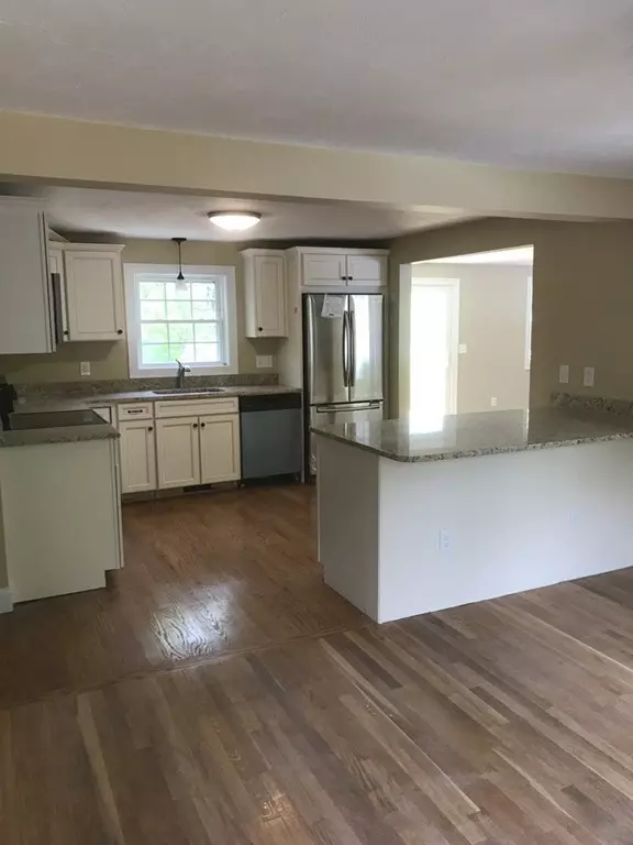 Walpole, MA 02071,3 Jefferson Dr