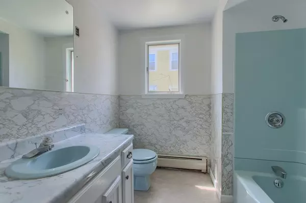 Lawrence, MA 01843,56 Kingston St