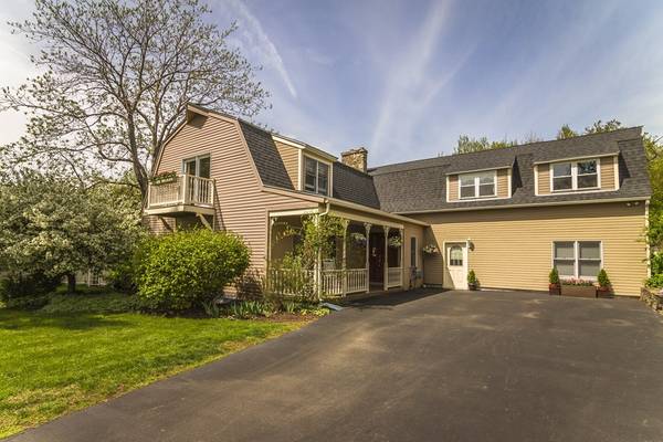 4 Mount Pleasant Ave, Leicester, MA 01524