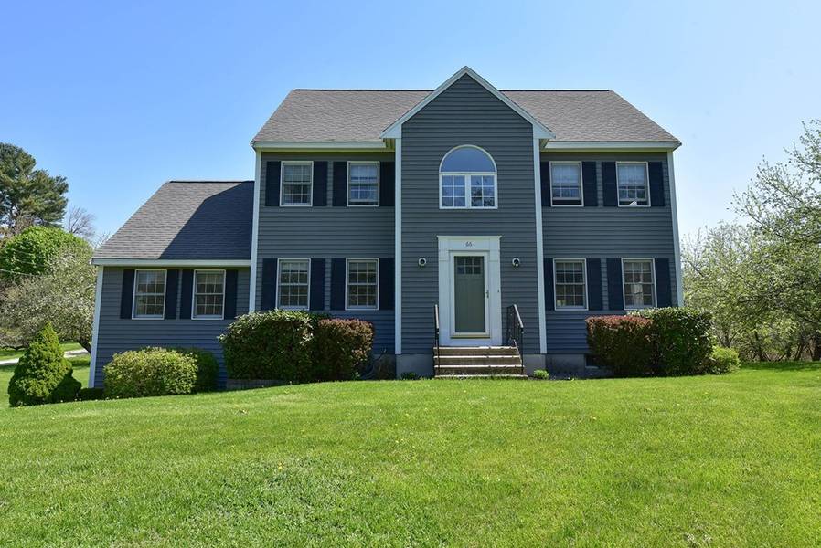 66 Valley St, Dunstable, MA 01827