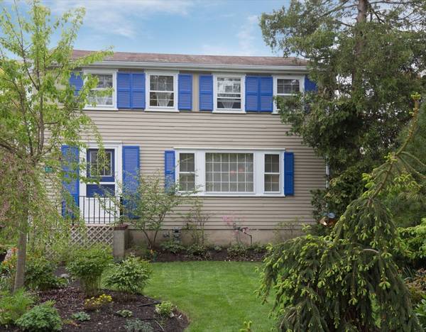 32 Middle Street, Lexington, MA 02421