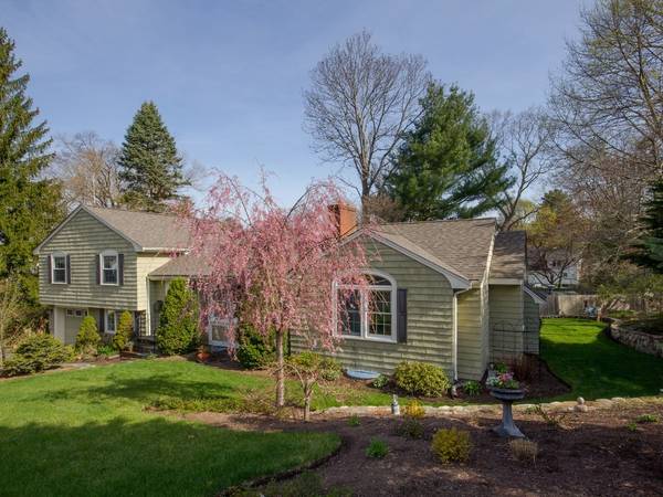 6 Dana Ave, Winchester, MA 01890