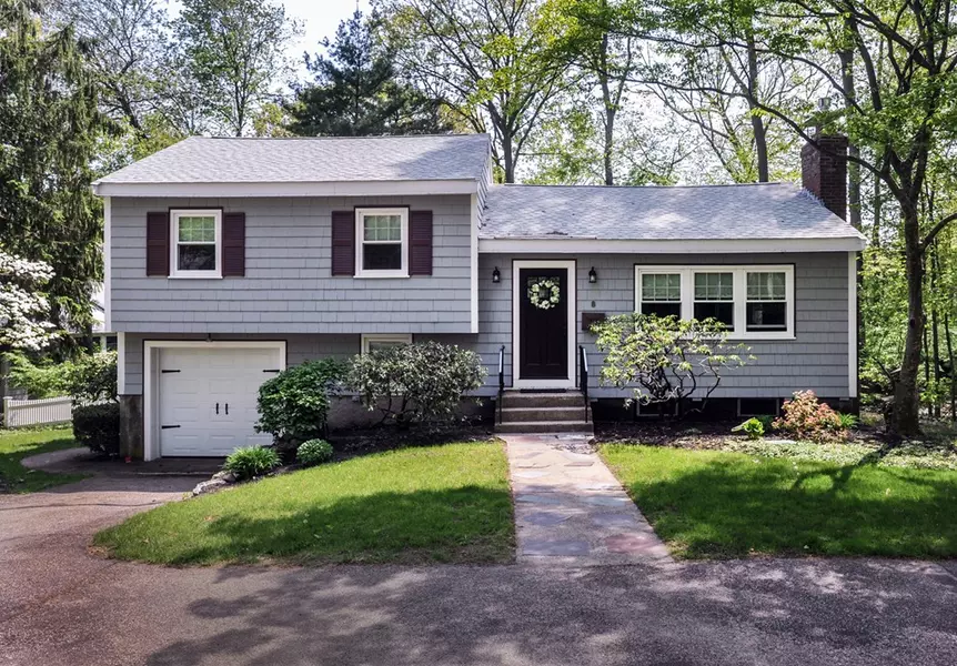 8 Mayfair Street, Norwood, MA 02062