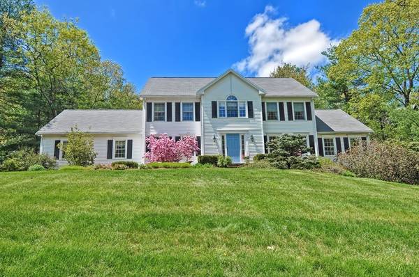 3 Huckleberry Lane, Franklin, MA 02038