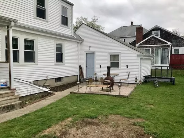 Dartmouth, MA 02747,145 State Road