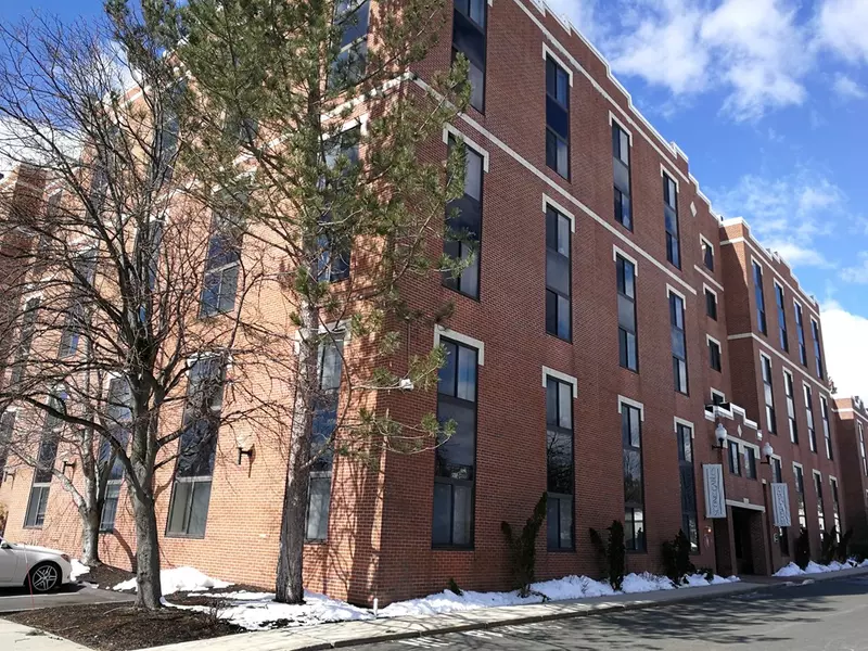 20-30 Daniels St #211, Malden, MA 02148