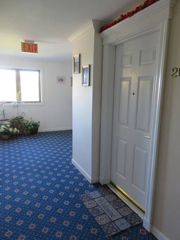 Peabody, MA 01960,11 Ledgewood Way #26