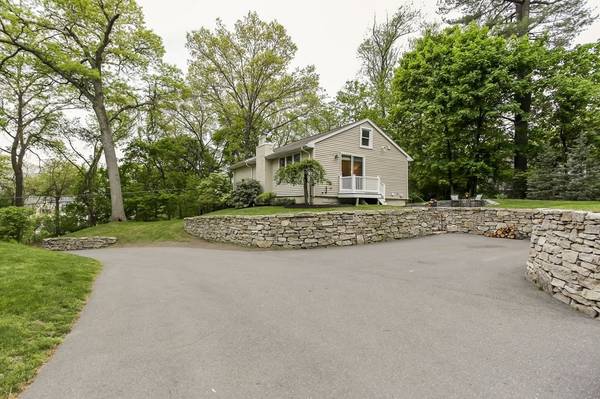 223 Stonebridge Road, Wayland, MA 01778