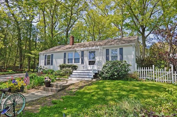 91 Bergeron Street, Seekonk, MA 02771