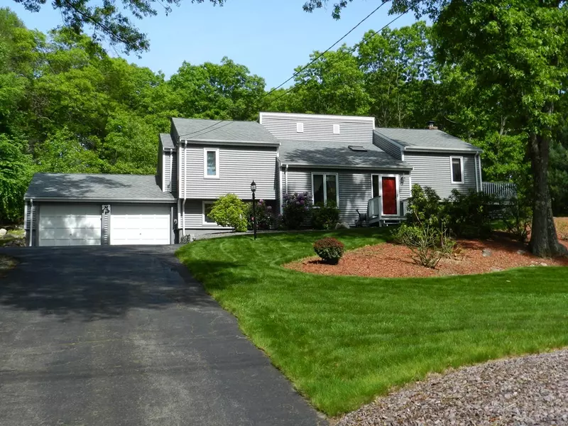 440 Massapoag Ave, Sharon, MA 02067