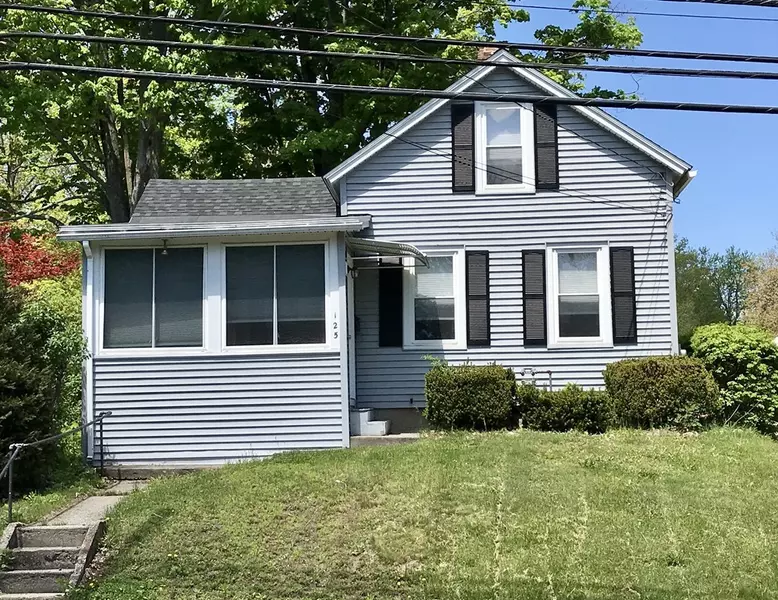 125 Riverside Drive, Northampton, MA 01062