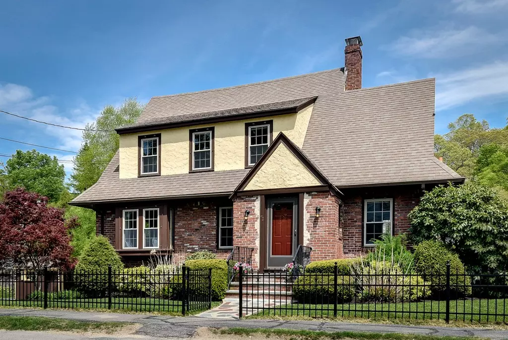Needham, MA 02492,72 Beaufort Ave
