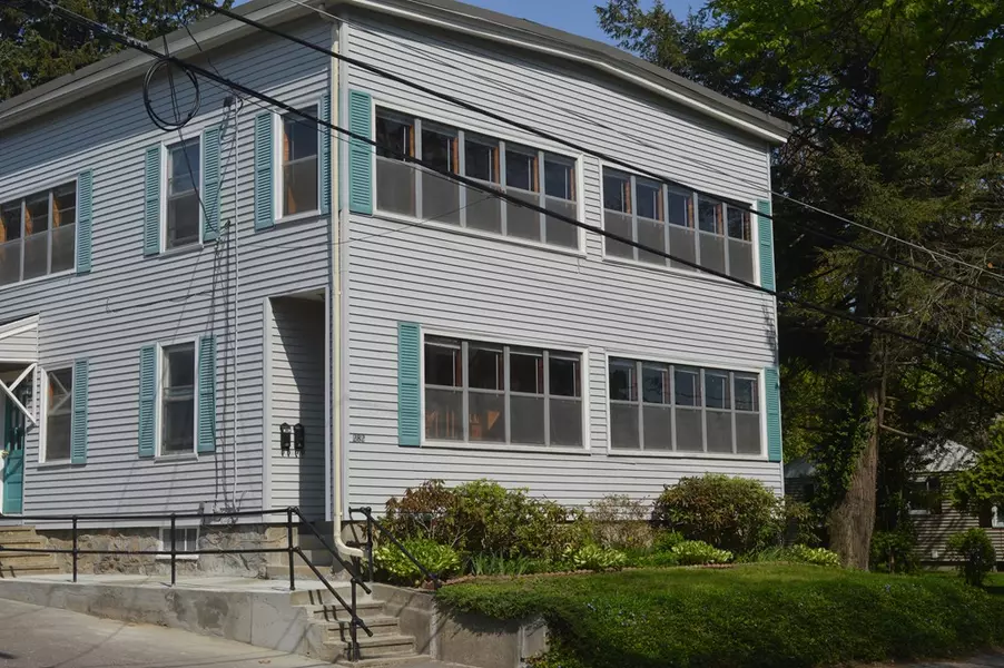 282 Saint Joseph Ave, Fitchburg, MA 01420