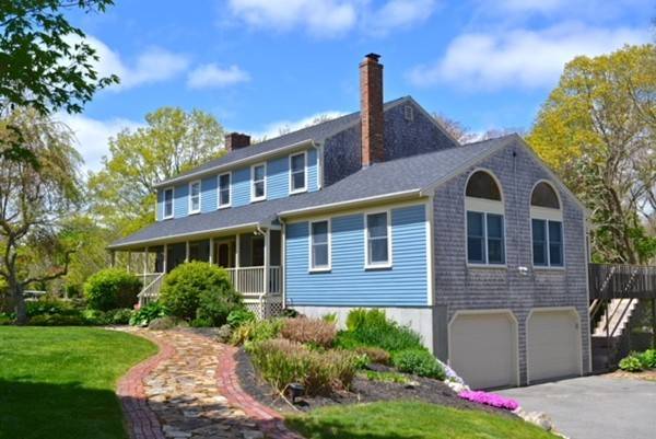 586 Old Westport Road, Dartmouth, MA 02747