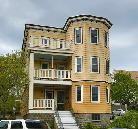 Somerville, MA 02145,425 Medford Street #3