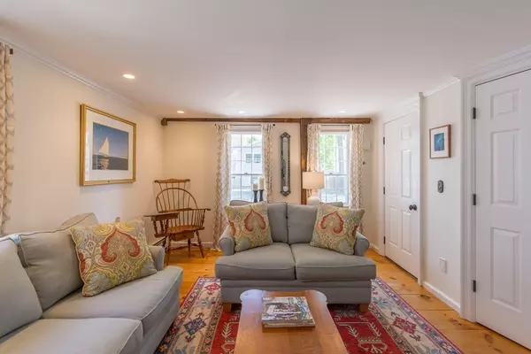 Newburyport, MA 01950,44 Warren St #44