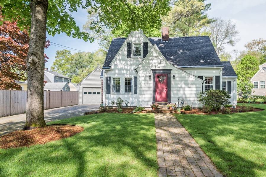 6 Lincoln Circle, Andover, MA 01810