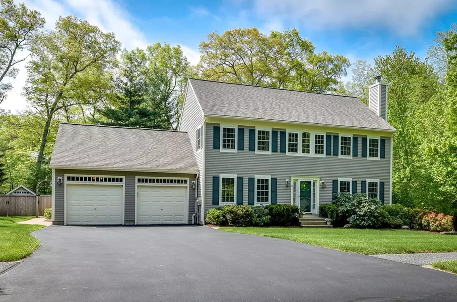 11 Coburn Dr, Ashland, MA 01721