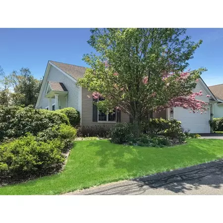 60 Champlain Circle, Plymouth, MA 02360