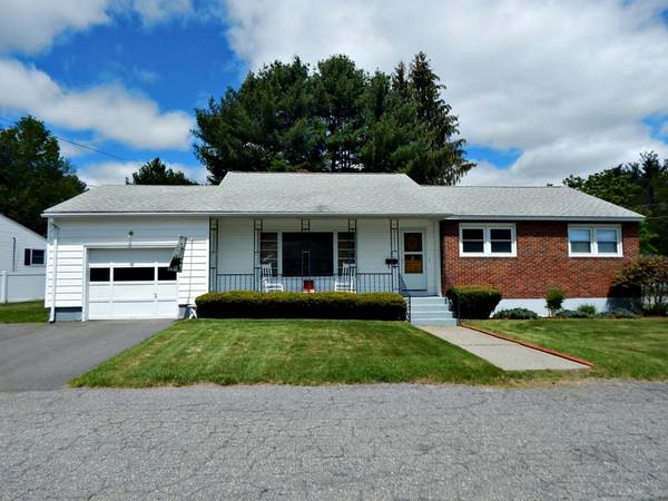 7 Knollwood Ln, Leominster, MA 01453