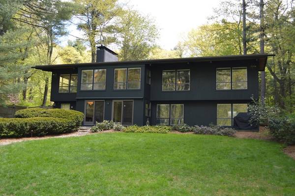 70 Woodside Rd, Harvard, MA 01451