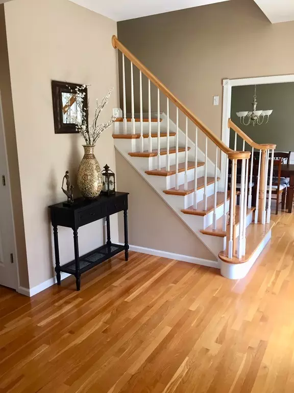 Medway, MA 02053,20 Broken Tree Rd