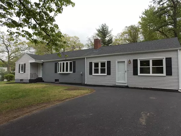 123 Fox Hill Rd, Springfield, MA 01118