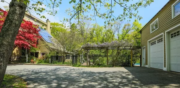 Bolton, MA 01740,174 Hudson Rd