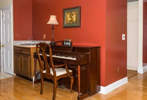 Bolton, MA 01740,174 Hudson Rd