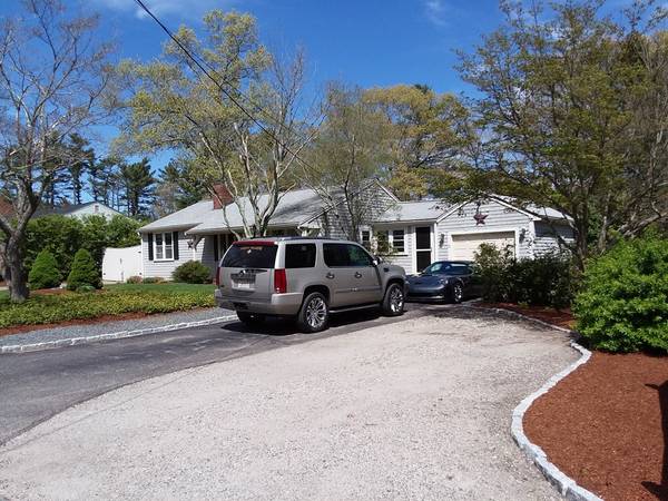 11 Bay Path, Kingston, MA 02364