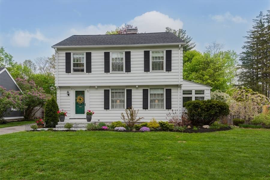 19 Canterbury Street, Andover, MA 01810