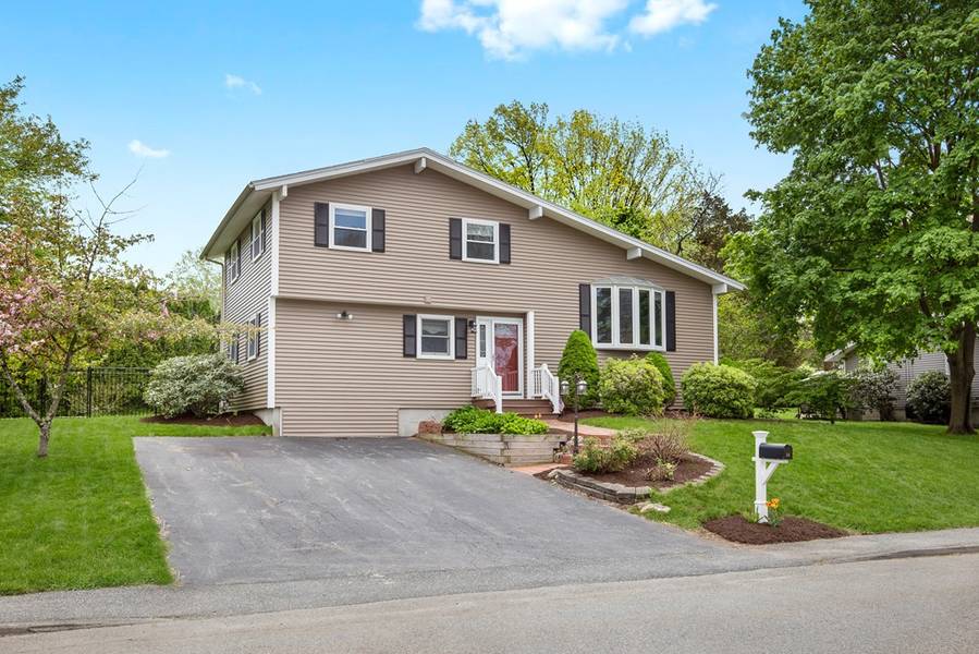 14 Simmons Drive, Milford, MA 01757