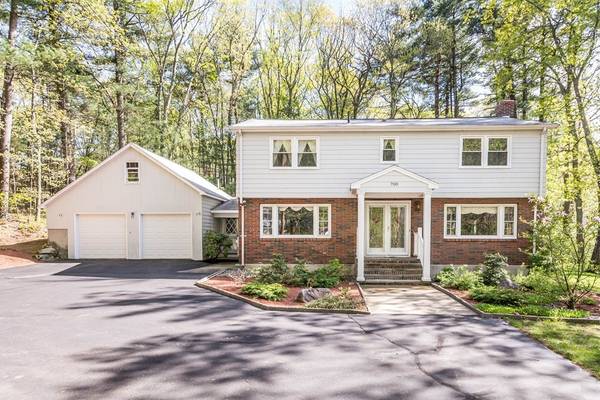 700 Middleton Road, North Andover, MA 01845