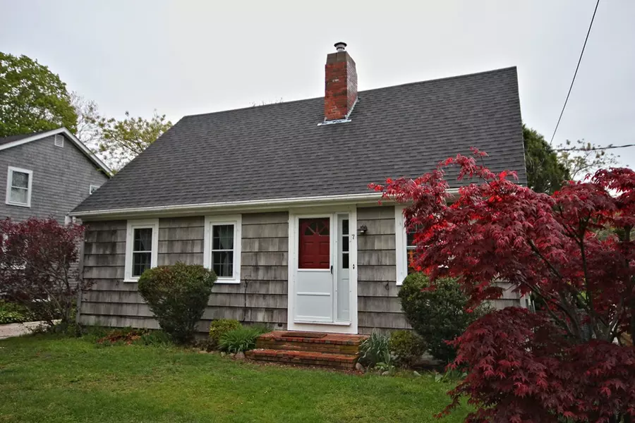 7 Melix Ave, Plymouth, MA 02360