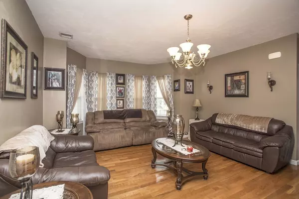 Taunton, MA 02780,2 Webster St