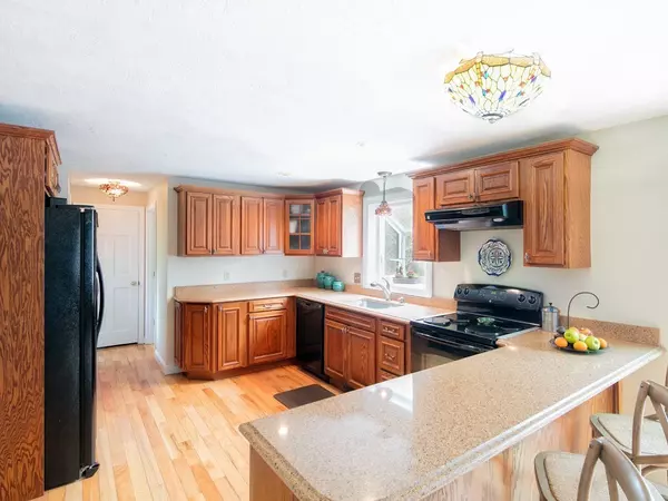 Plymouth, MA 02360,62 Kathleen Dr