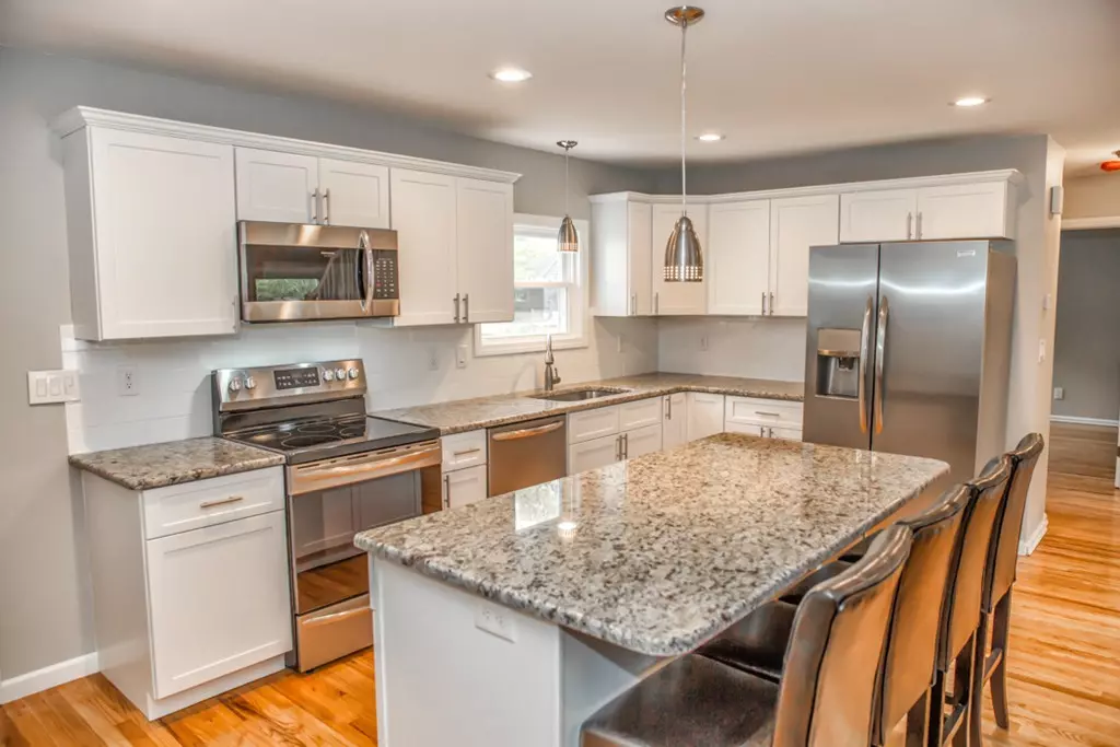 Springfield, MA 01119,76 Emmet St