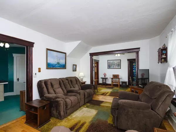 Worcester, MA 01603,3 Armandale St