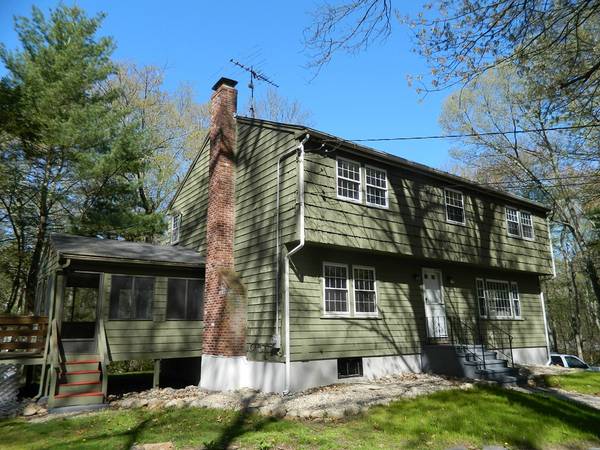 51 High Street, Medfield, MA 02052