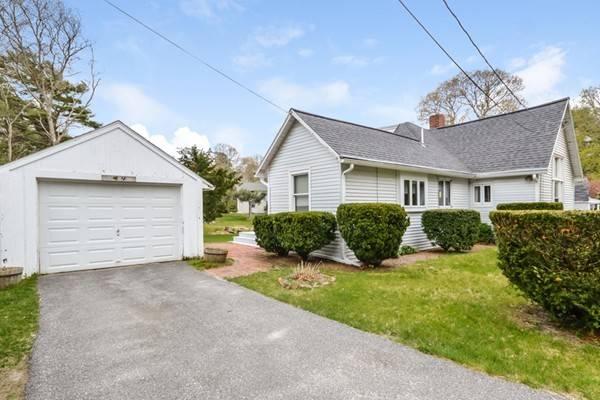 44 Cotuit Rd, Bourne, MA 02532